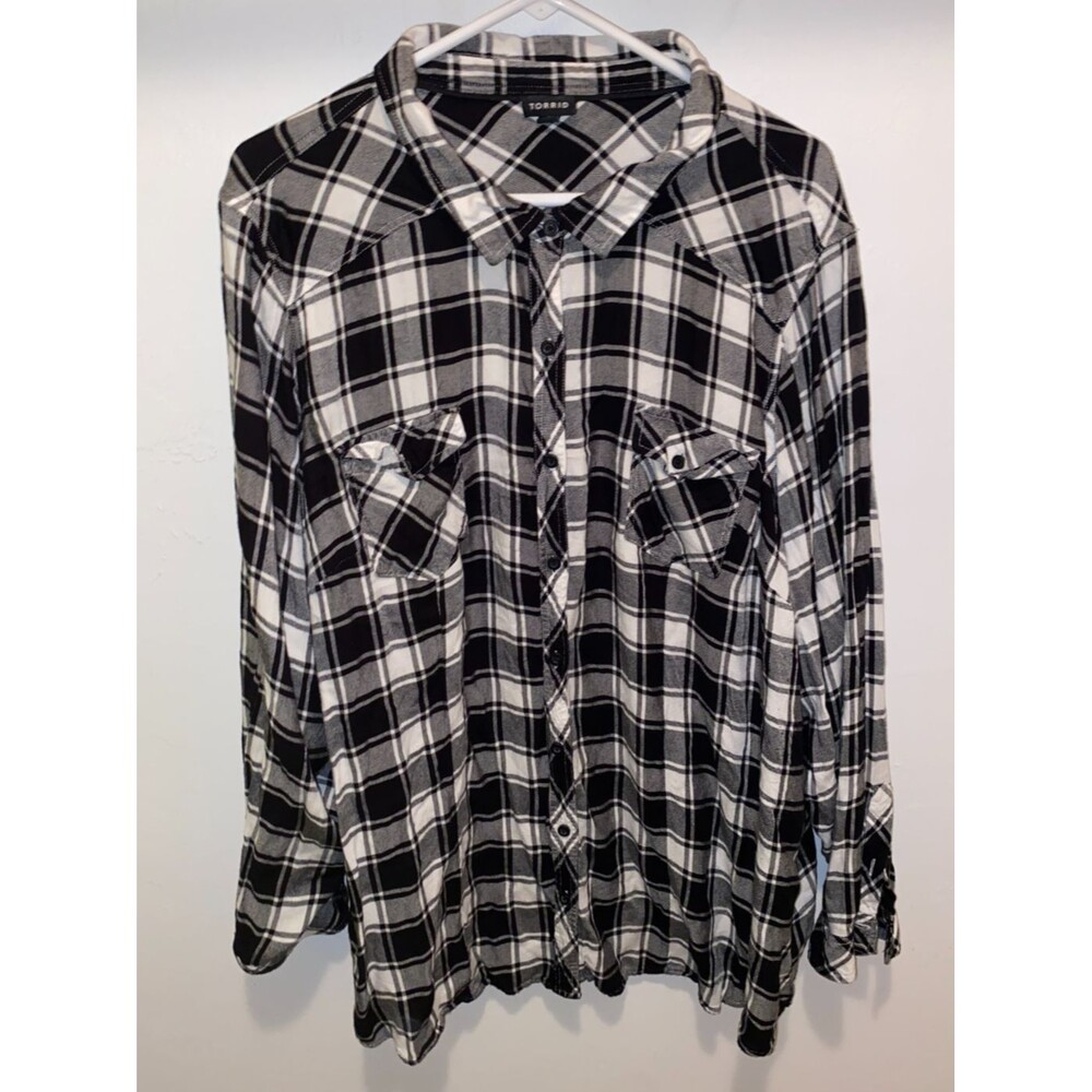 Torrid Black And White Plaid Women's Button Up Shirt sz 5 Long Sleeve 5X Pockets